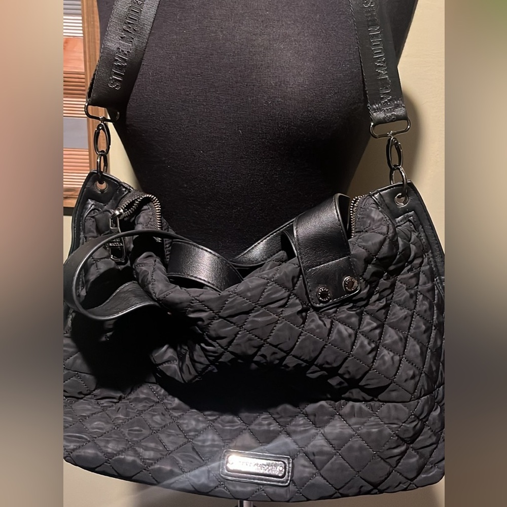 Steve Madden quilted gym weekender travel bag